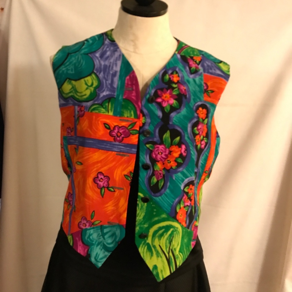Vintage Doncaster silk vest of multi colors, size 6